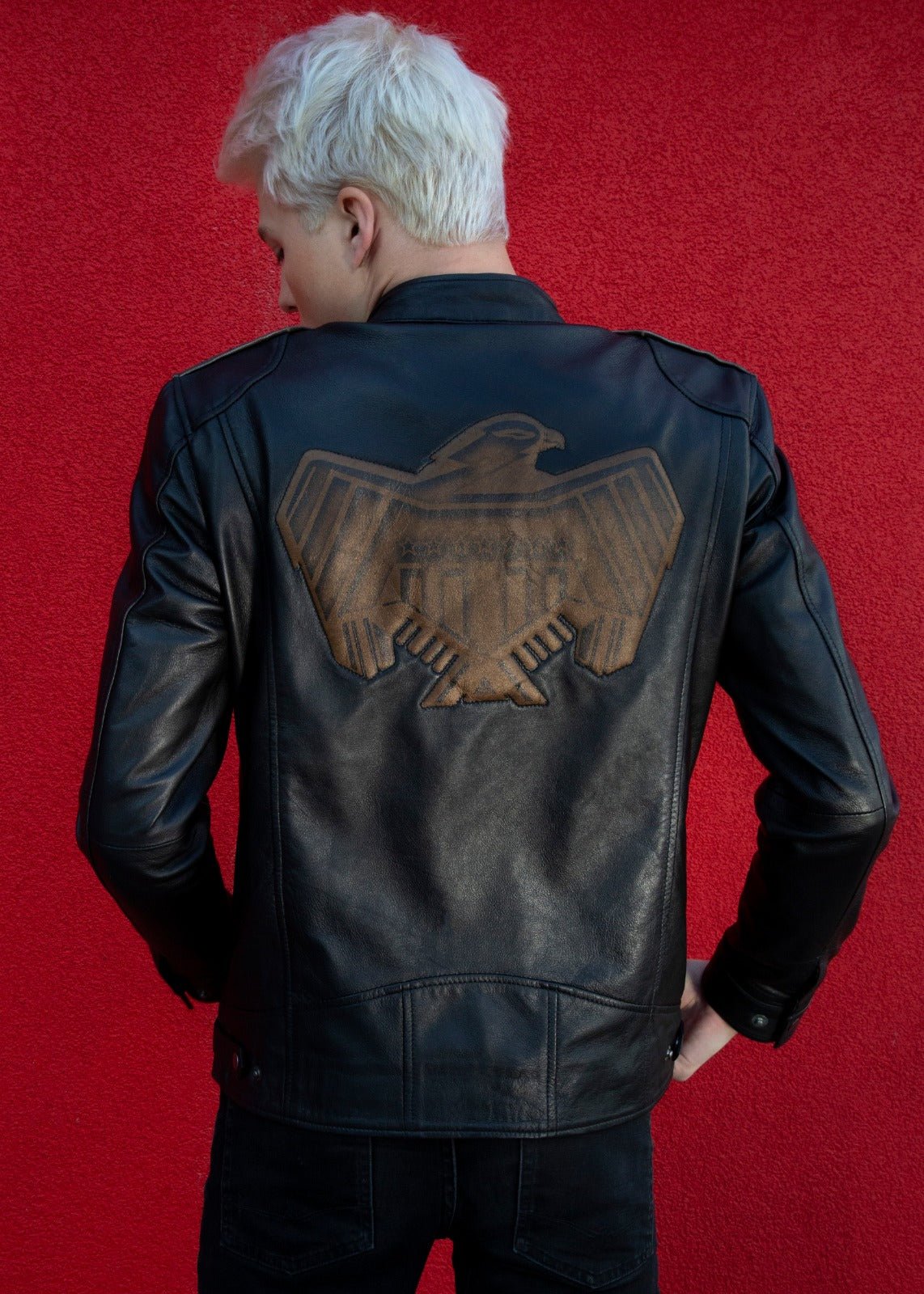 44a2a64c-0999-4b5a-ad79-35fff0403a00.jpg Mens Judge Dredd Dark Hide Coat - Image 1