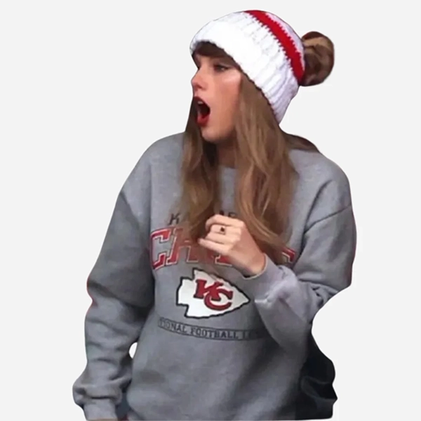 Taylor-Swift-Gray-Chiefs-Sweatshirt.webp Taylor Swift Gray Chiefs Sweatshirt - Image 1